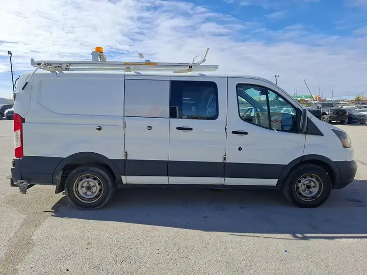 Ford Transit 2016 photo 4