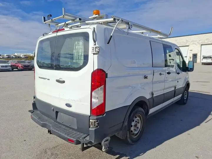Ford Transit 2016 photo 5
