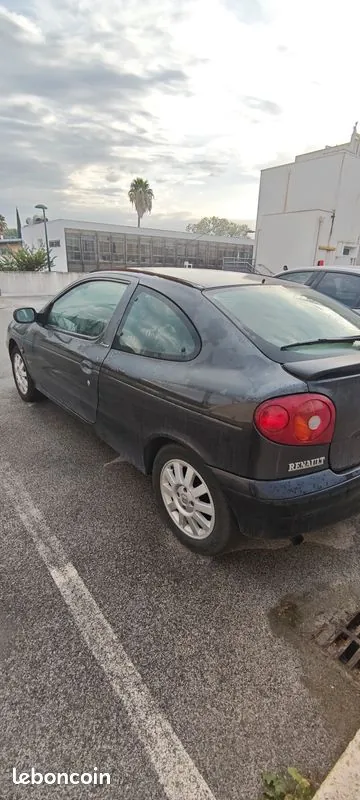 Renault Megane 2002 photo 3