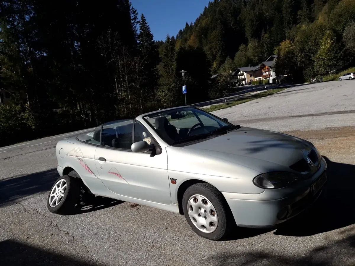 Renault Megane 1999 photo 3