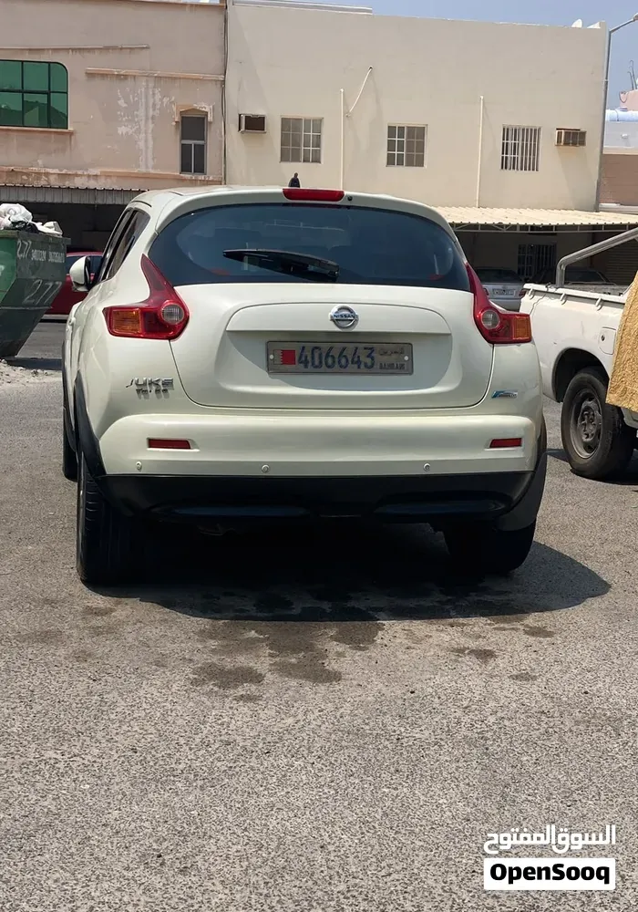 Nissan Juke 2012 photo 2