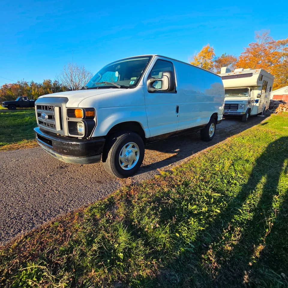 Ford E-250