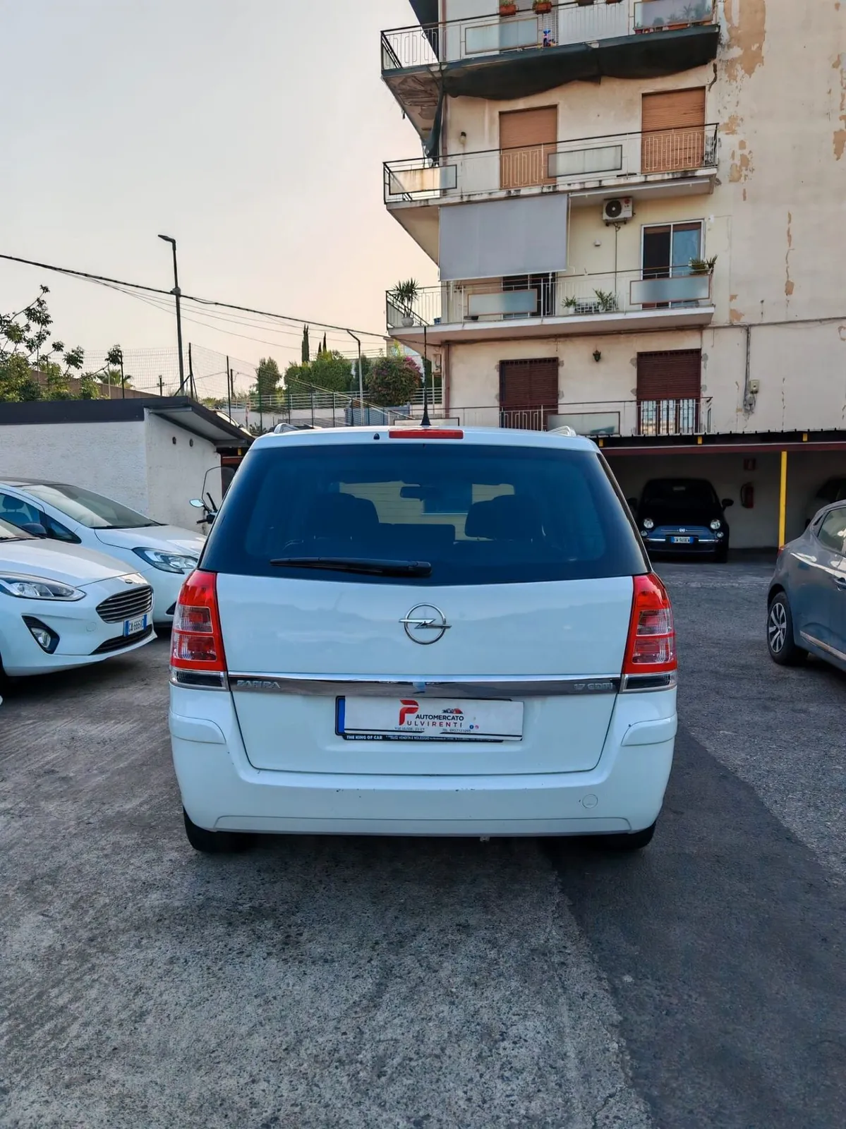 Opel Zafira 2012 photo 3