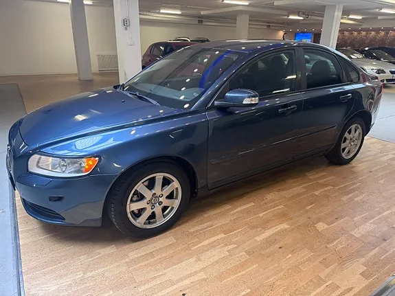 Volvo S40 2009 photo 2