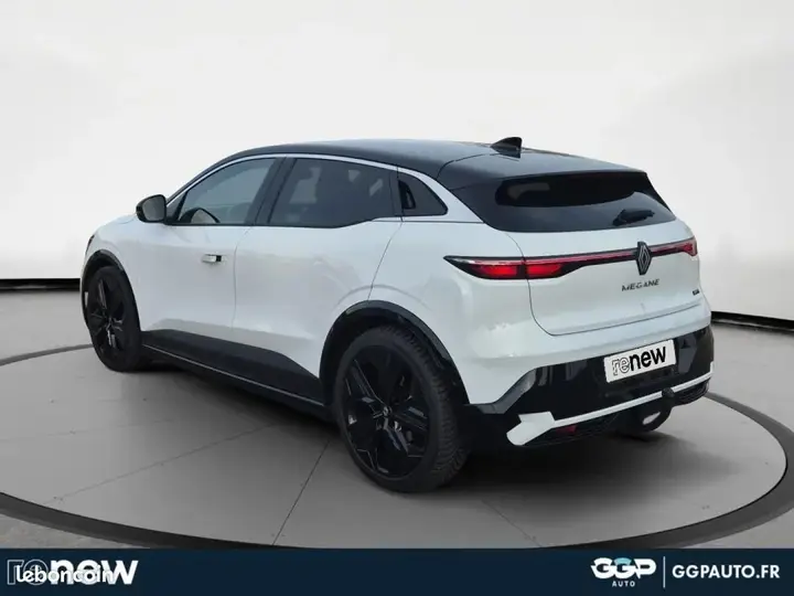Renault Megane 2023 photo 3