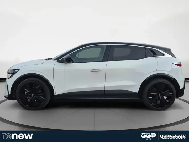 Renault Megane 2023 photo 2