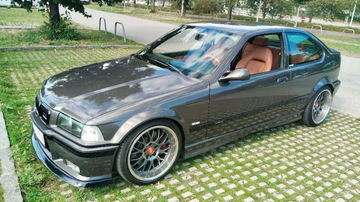 BMW 3 Series 2000 photo 2