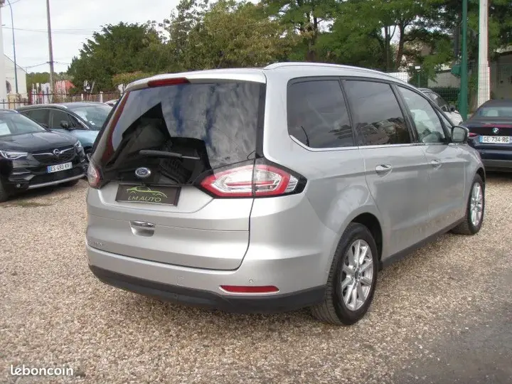 Ford Galaxy 2017 photo 2