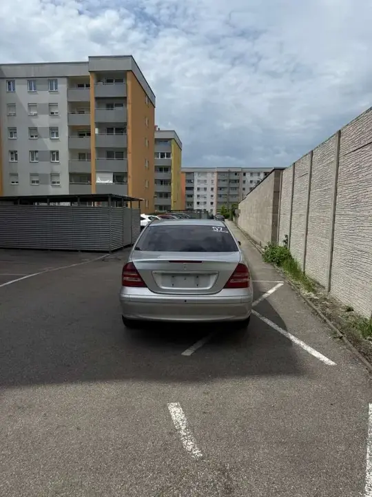 Mercedes-Benz C-Class 2005 photo 2