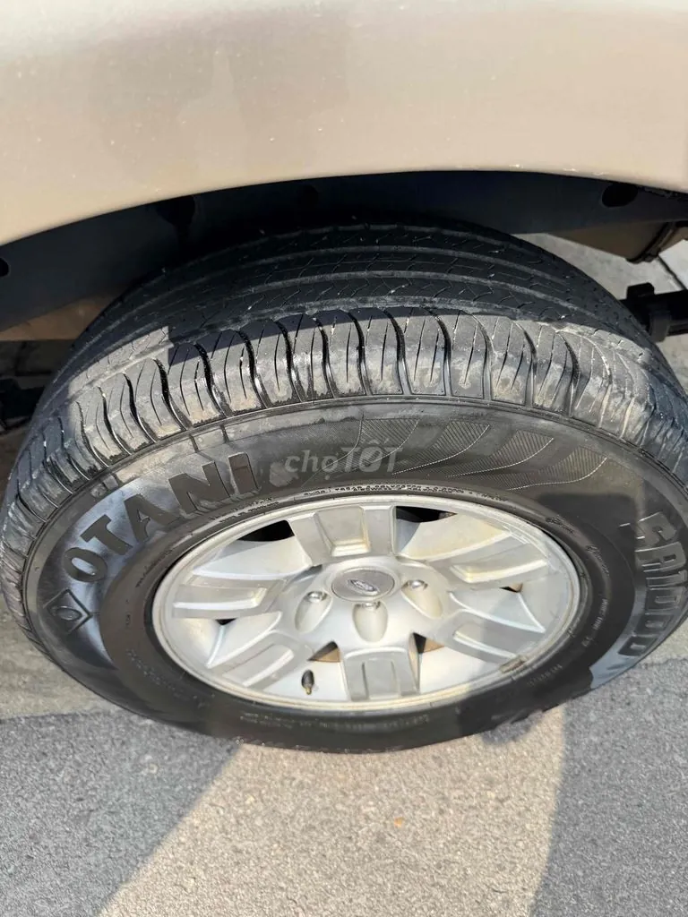 Ford Everest 2008 photo 3