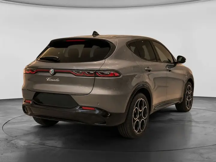 Alfa Romeo Tonale 2024 photo 3