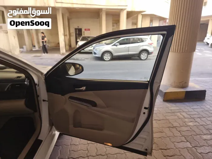Toyota Aurion 2013 photo 4