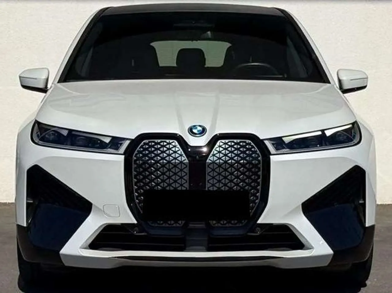 BMW Ix 2023 photo 2