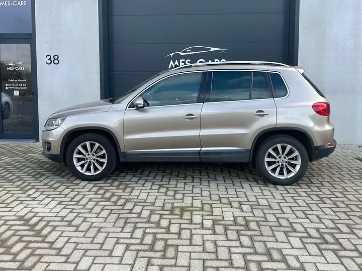 Volkswagen Tiguan 2012 photo 3