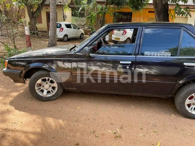 Toyota Carina 1983 photo 5