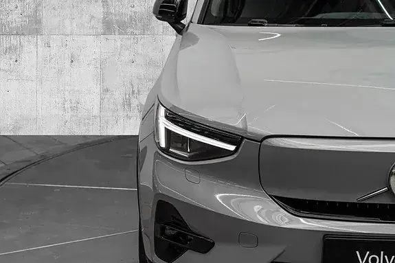 Volvo Ex40 2025 photo 4