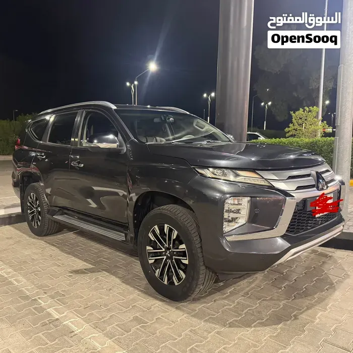 Mitsubishi Montero Sport 2020 photo 2