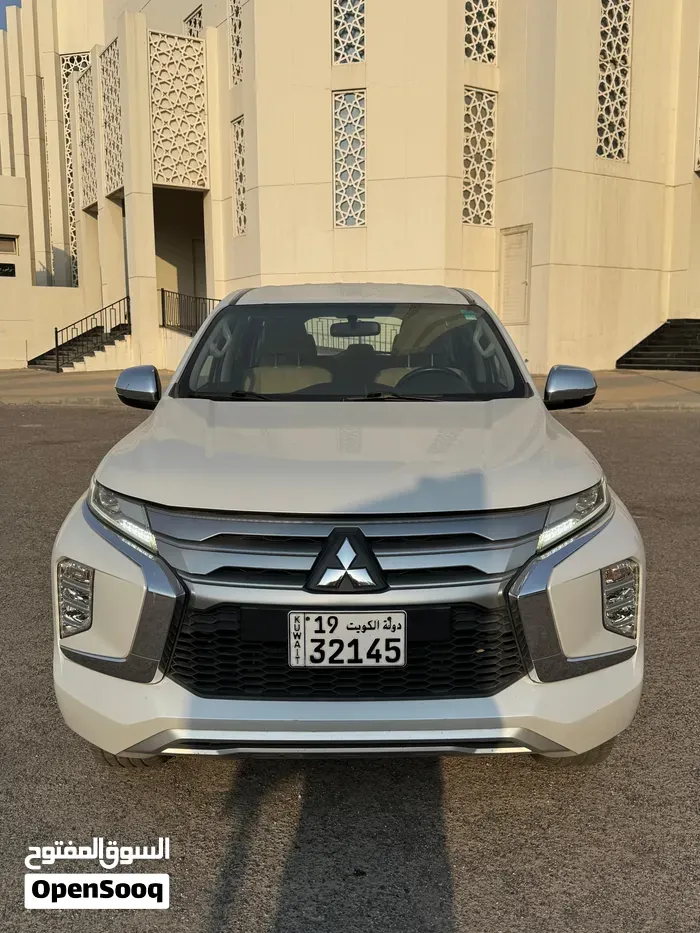 Mitsubishi Montero Sport 2020 photo 5