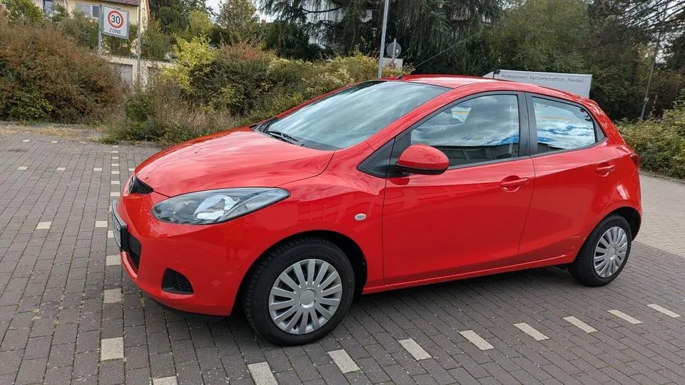 Mazda 2