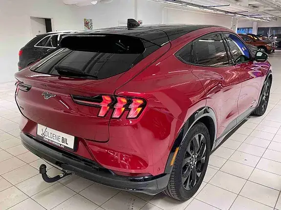 Ford Mustang Mach-E 2023 photo 3