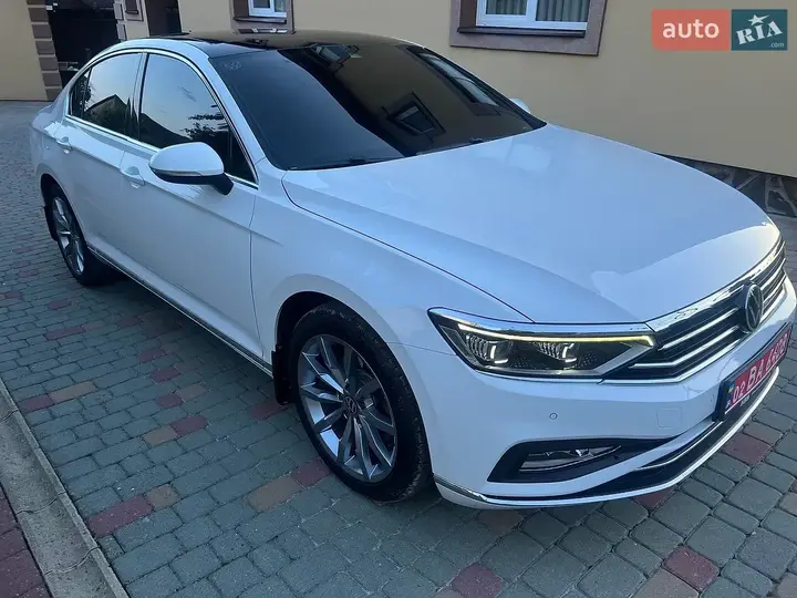 Volkswagen Passat 2021 photo 4