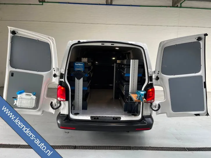 Volkswagen Transporter 2020 photo 2