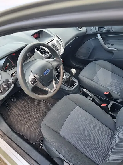 Ford Fiesta 2011 photo 5