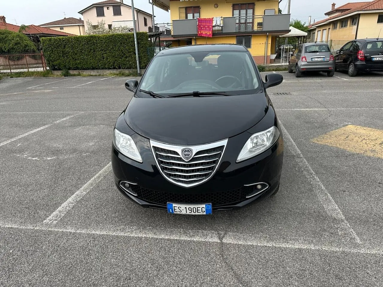 Lancia Ypsilon 2013 photo 2