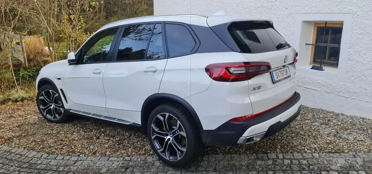 BMW X5 2023 photo 2