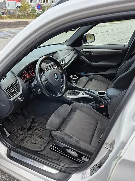 BMW X1 2015 photo 4