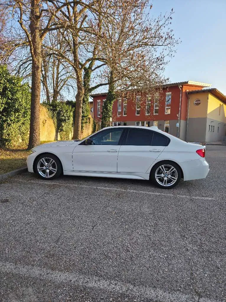 BMW 3 Series 2013 photo 2