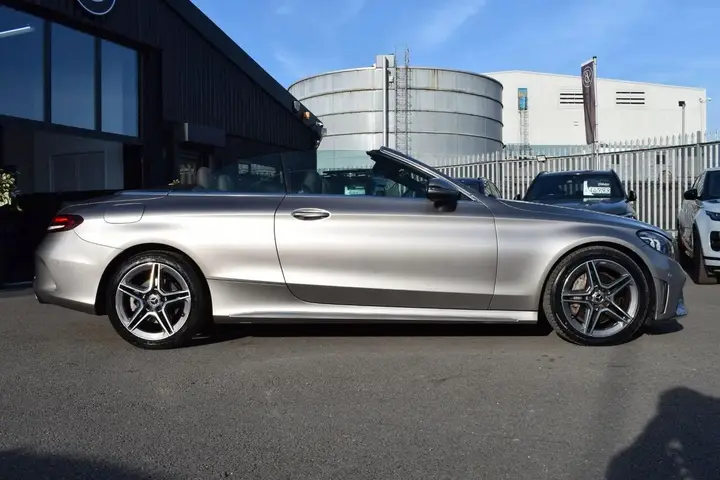 Mercedes-Benz C-Class 2018 photo 4