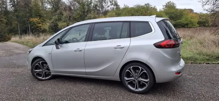 Opel Zafira Tourer