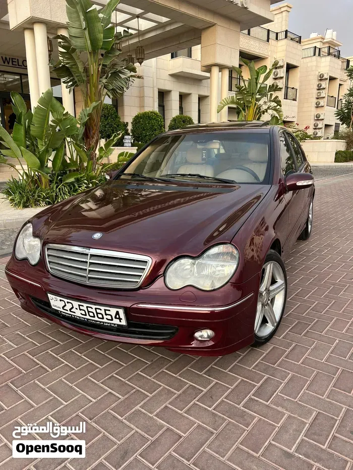 Mercedes-Benz C-Class 2006 photo 2