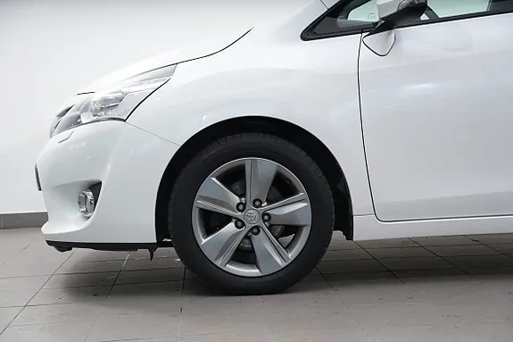 Toyota Verso 2014 photo 4