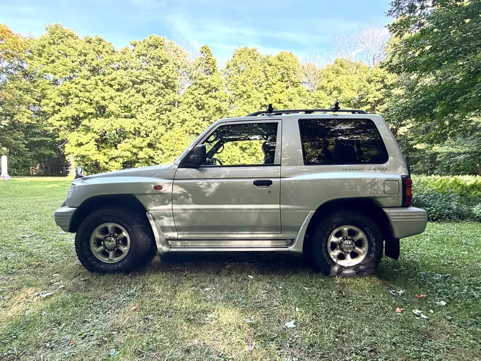 Mitsubishi Pajero 1997 photo 4