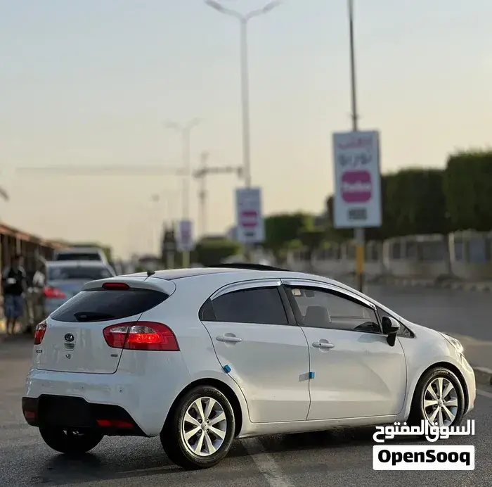 Kia Rio 2012 photo 3