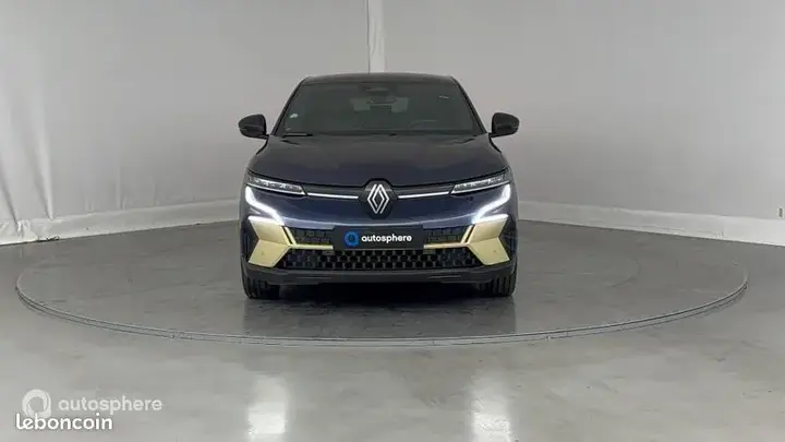 Renault Megane 2023 photo 2