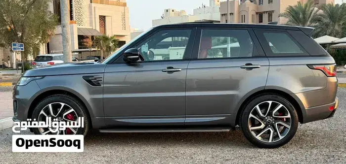 Land Rover Range Rover Sport 2018 photo 2