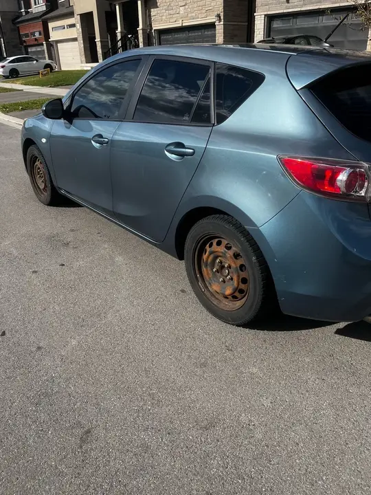 Mazda 3 2010 photo 3