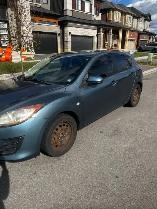 Mazda 3 2010 photo 2