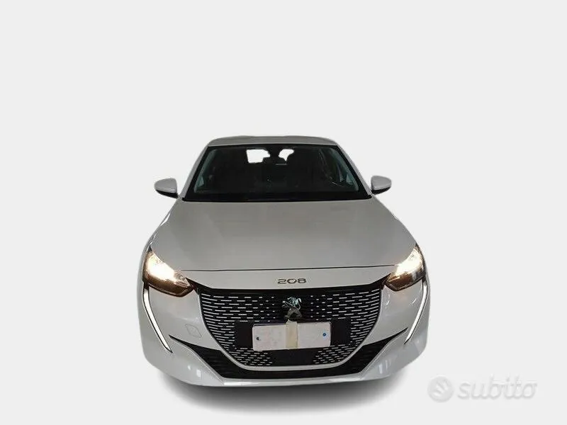 Peugeot E-208