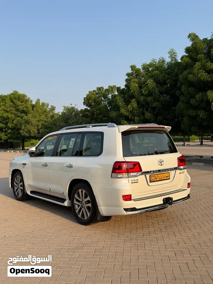Toyota Land Cruiser 2019 photo 3