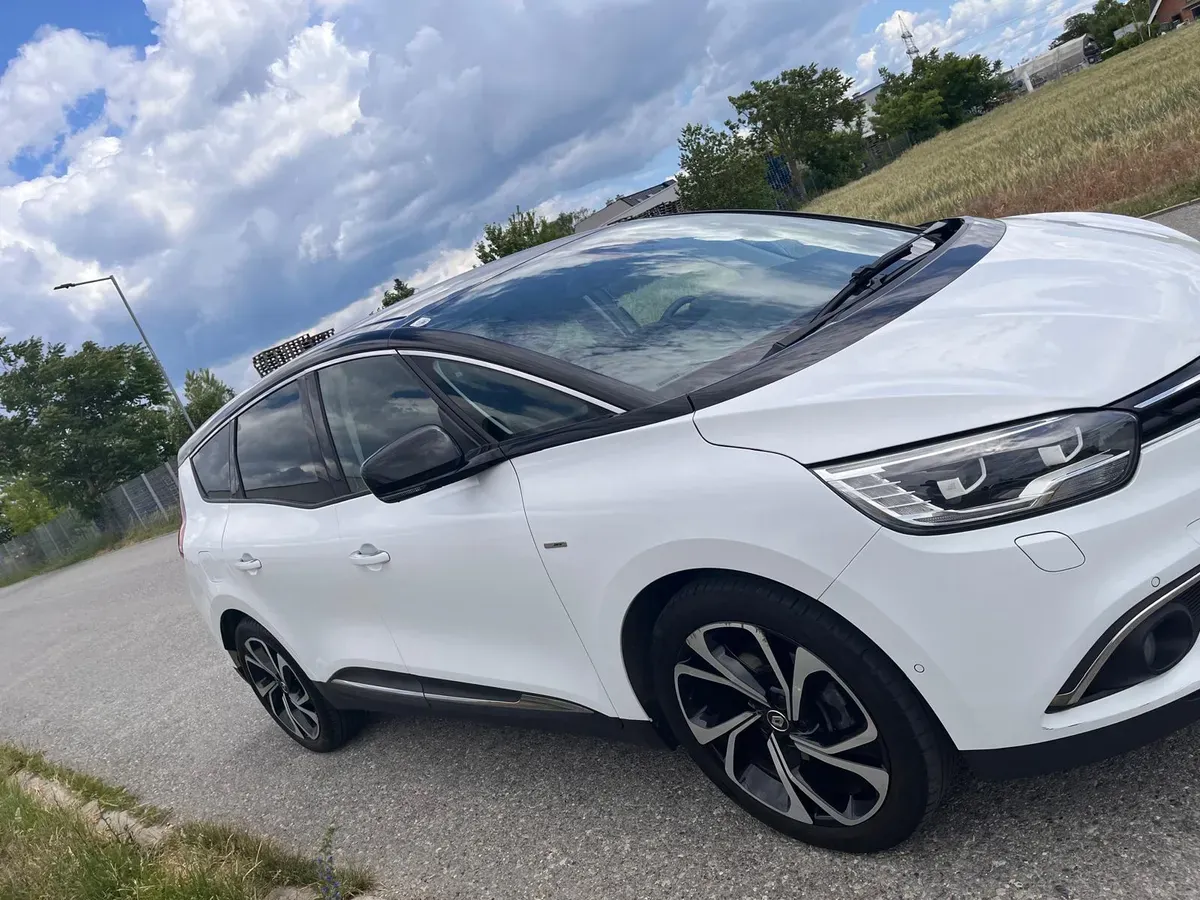 Renault Grand Scénic 2018 photo 3