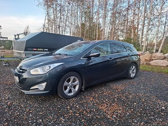 Hyundai I40