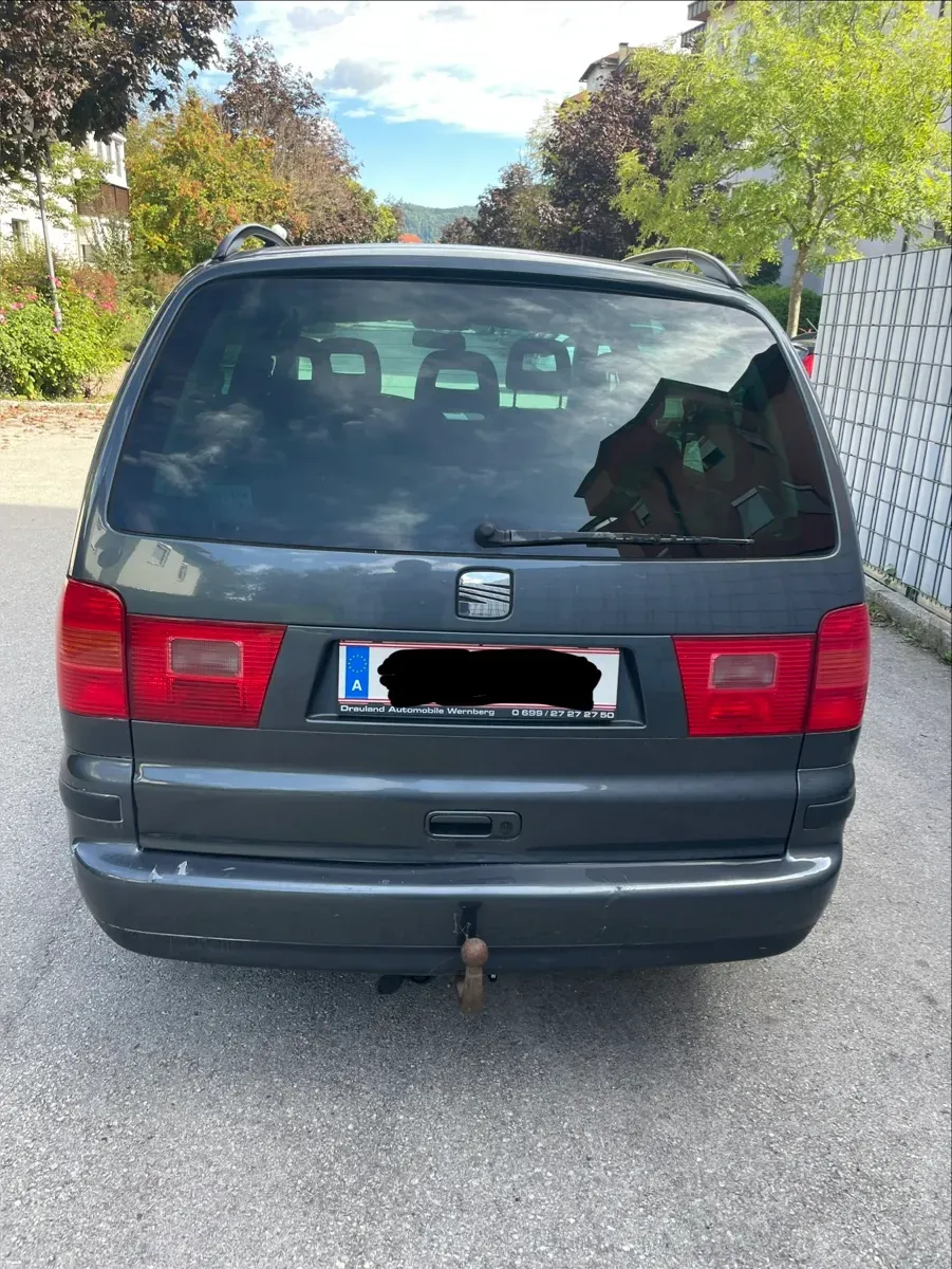 Seat Alhambra 2006 photo 3