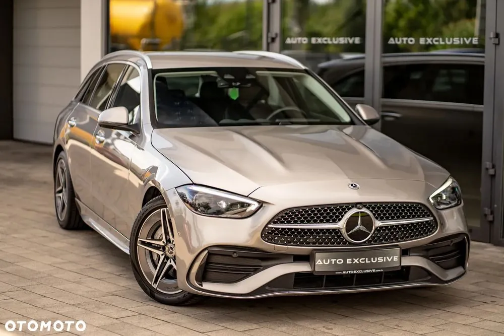 Mercedes-Benz C-Class 2024 photo 3