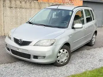 Mazda 2
