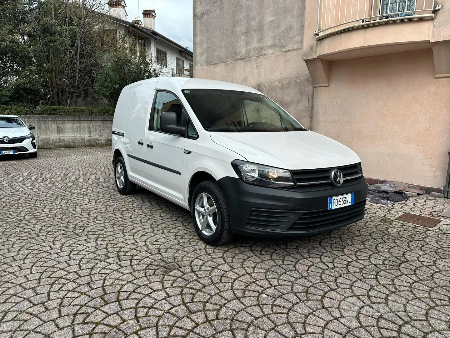 Volkswagen Caddy 2016 photo 2