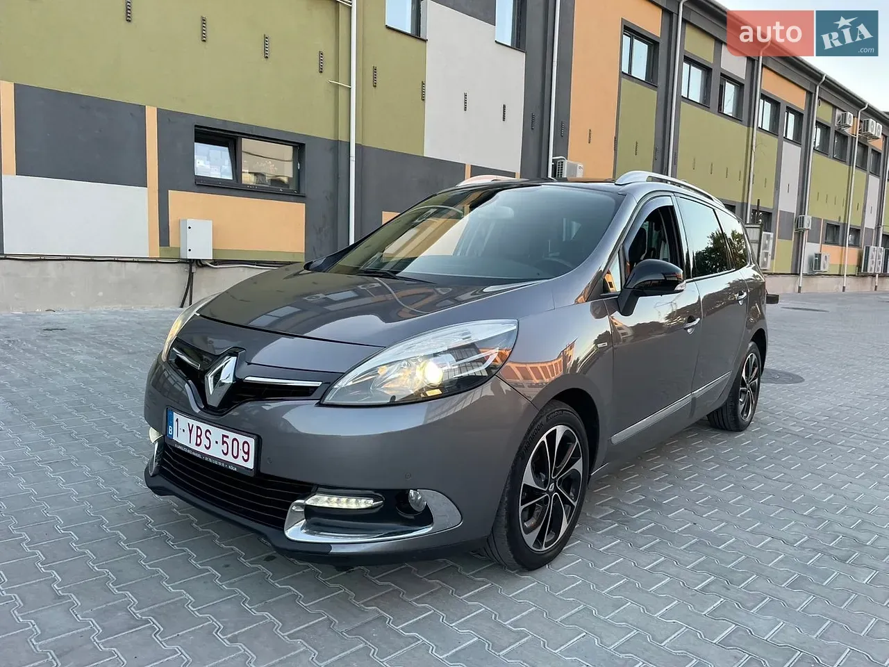 Renault Grand Scenic 2015 photo 3